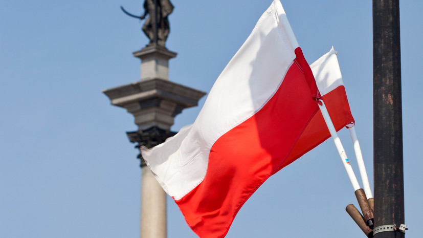 Украина разрешила Польше провести эксгумацию останков убитых националистами поляков