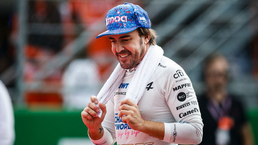 Алонсо прокомментировал два контакта со своим напарником Оконом в спринте Гран-при Бразилии