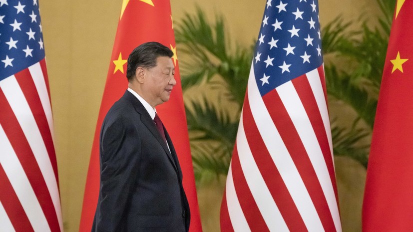 Си Цзиньпин: политика США по насаждению американской демократии не соответствует времени