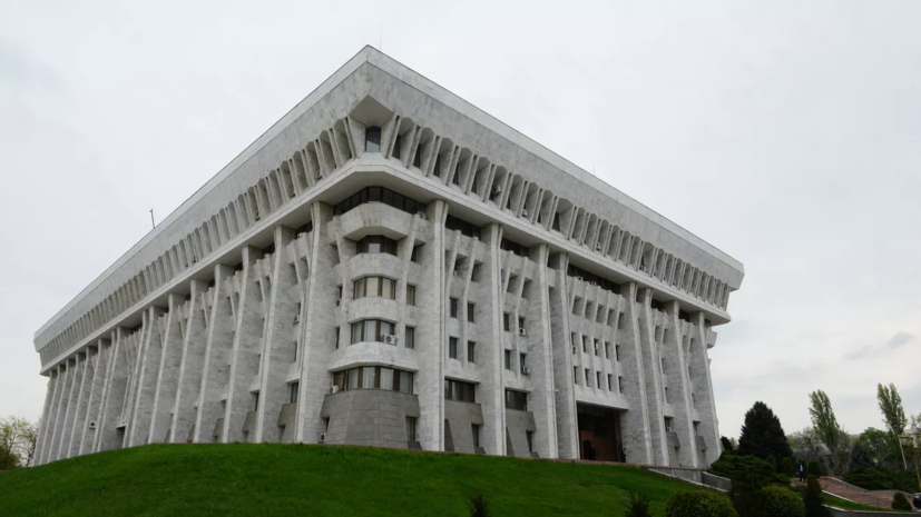 Парламент Киргизии одобрил передачу Узбекистану Кемпир-Абадского водохранилища