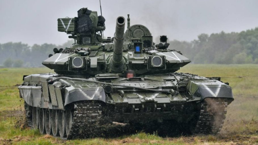 РИА Новости: российский танк уничтожил в ДНР группу украинских военных