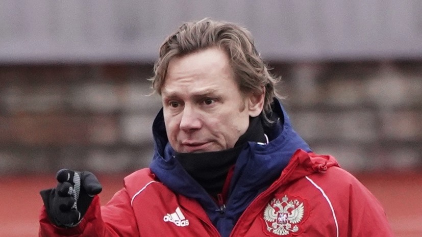 Глебов рассказал, что говорил Карпин в раздевалке после матча с Таджикистаном