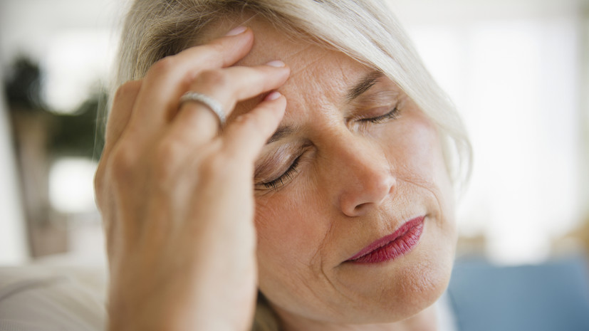 Кардиолог Золотарёва назвала головную боль одним из симптомов гипертонического криза