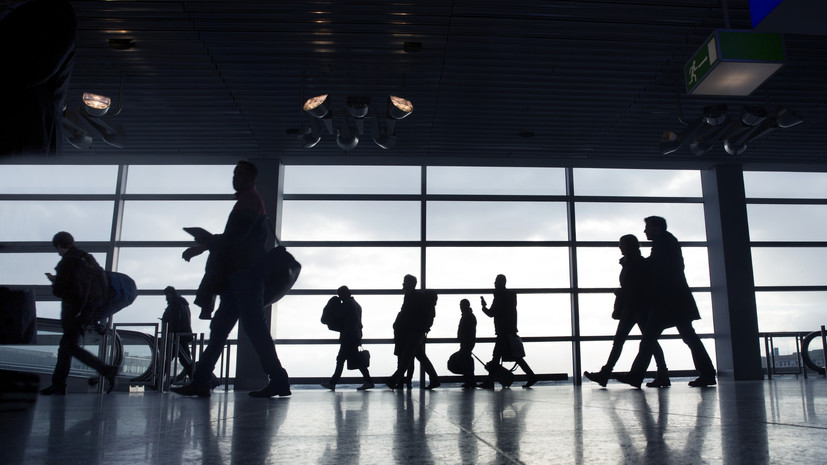 В РСТ прокомментировали решение не пропускать россиян без виз через аэропорты Чехии