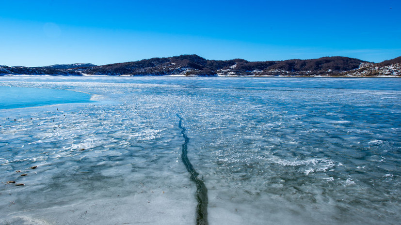 Спасатель Аршакян заявил, что безопасная толщина льда водоёма составляет 25 см
