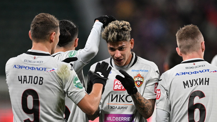 Безуглов: запасные игроки ЦСКА на матче с  «Уралом» в раздевалке разогревали мышцы