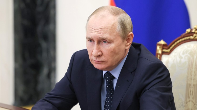 Путин: воссоединение России с Донбассом должно было произойти раньше