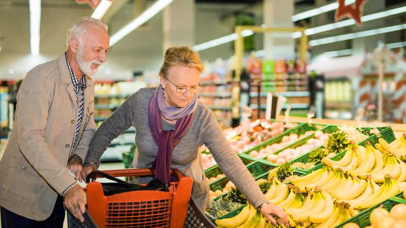 Гериатр Ткачёва назвала фрукты лучшей сладостью для пожилых людей