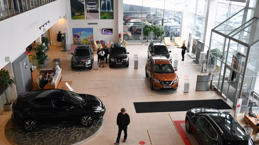 В «Автостате» рассказали о динамике продаж новых машин в России