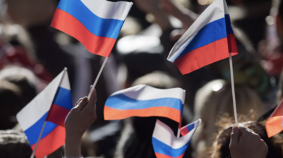 РИА Новости: танцевавшая Калинку 9 мая в Мюнхене россиянка Юлия Прохорова в порядке
