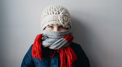 Стилист Эрдман посоветовала выбирать зимнюю одежду с наполнителем из пуха