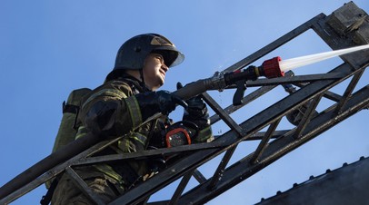 В Нефтеюганске загорелся ТЦ