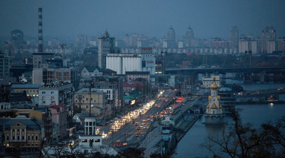 СТРАНА.ua: давка произошла на станции метро в Киеве из-за газового баллончика