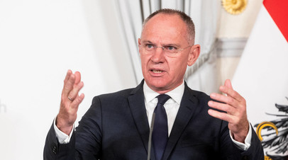 Глава МВД Австрии выступил против расширения Шенгенской зоны из-за ситуации с мигрантами