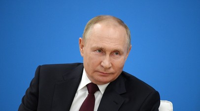 Путин поручил кабмину разработать проект развития робототехники России