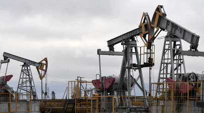 Впервые с января: почему цена нефти Brent опустилась ниже $81 за баррель