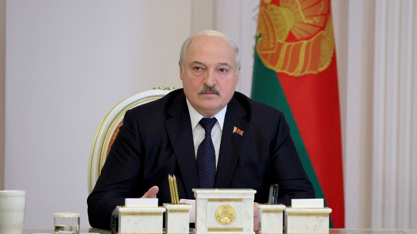 Лукашенко заявил, что Киев под любым предлогом пытается втянуть НАТО в конфликт