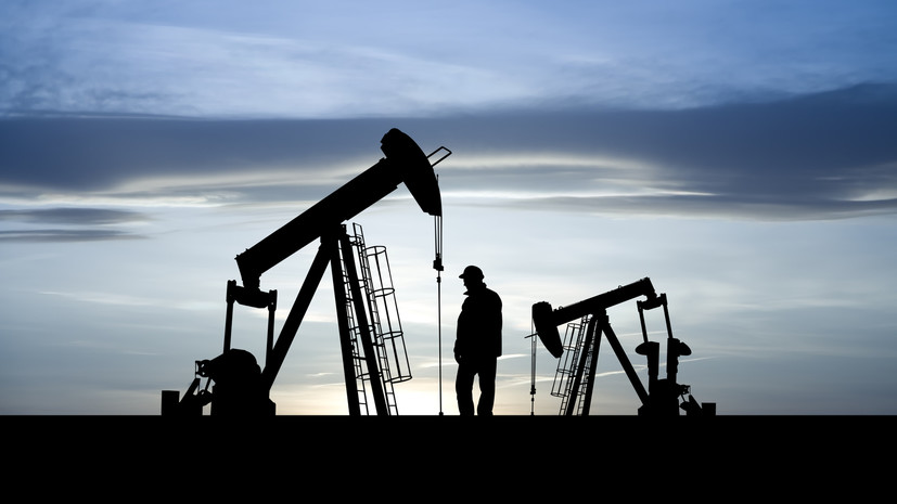 Oil Price: введение потолка цен на нефть может увеличить доходы России
