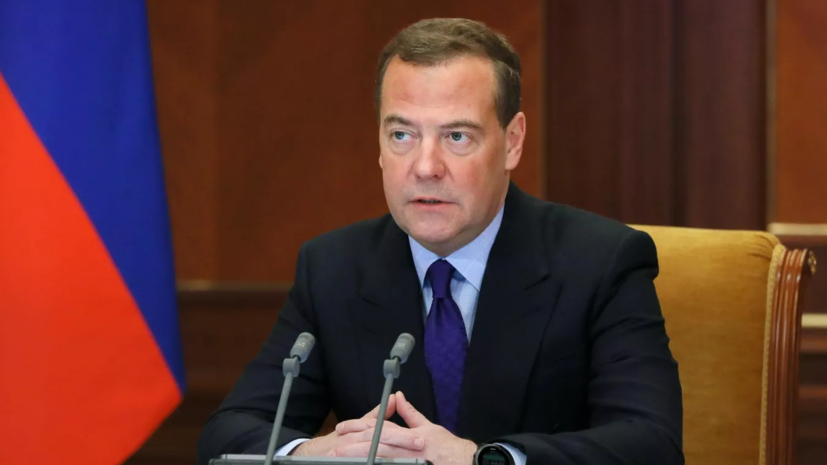 Медведев: украинские власти открыто стали врагами Христа и православной веры