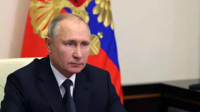 Путин обсудил с Совбезом подготовку кадров для обеспечения информбезопасности России