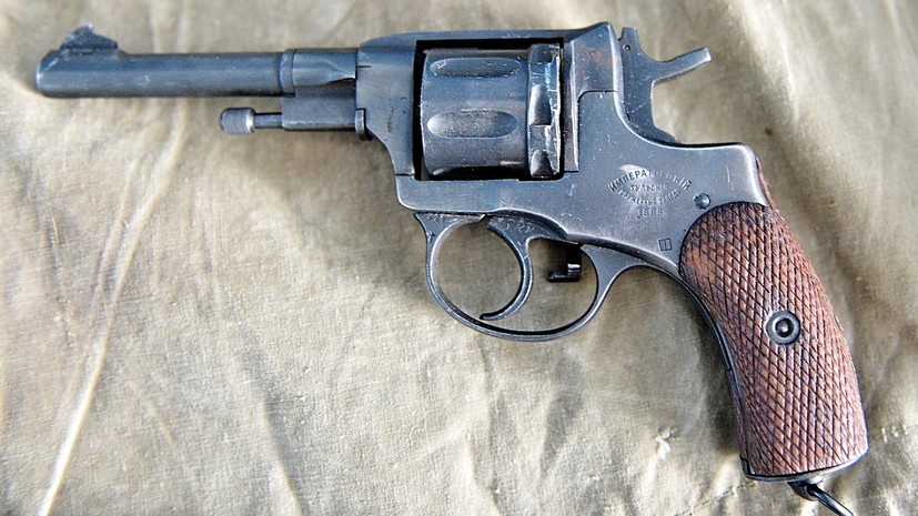 У подозреваемого в убийстве женщины в Москве изъят револьвер с глушителем