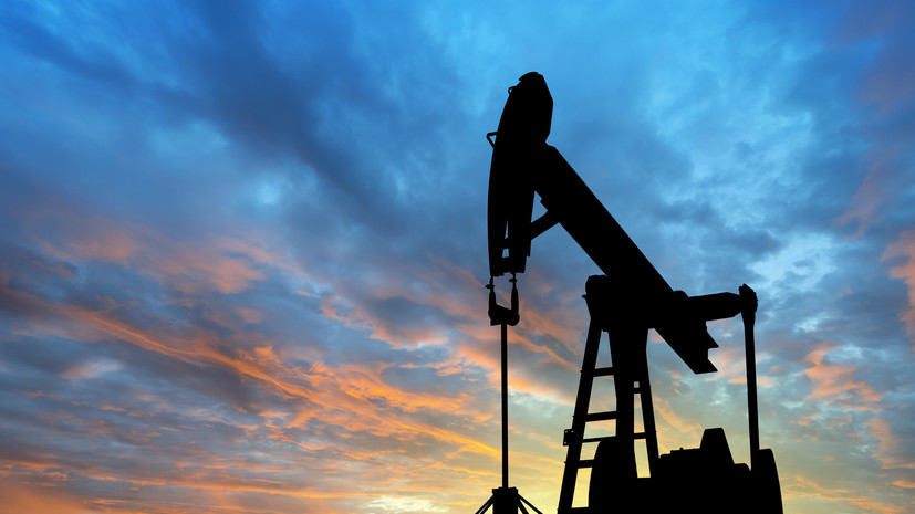 «Ведомости»: Россия подготовила три варианта ответа на введение потолка цен на нефть