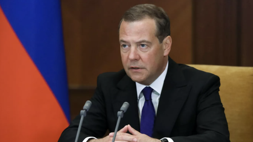 Медведев: при весомых основаниях для смертной казни Конституцию можно не менять