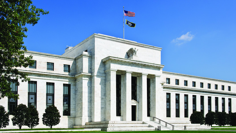 Бюджетный груз: как рост ставки ФРС может обострить проблемы США с госдолгом