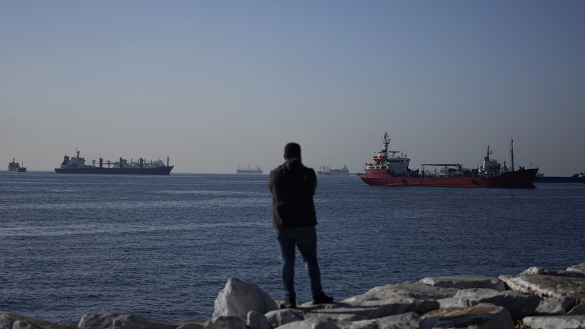 Захарова: Россия готова обсуждать продление зерновой сделки при выполнении пакета в целом