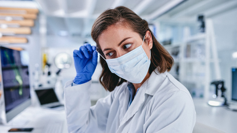 Роспотребнадзор в Москве рекомендовал медикам начать носить маски