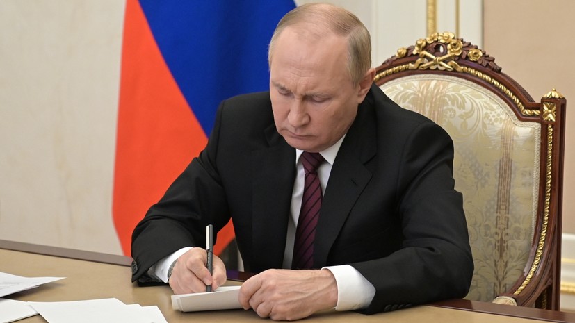 Один или оба родителя должны иметь гражданство: Путин подписал закон о запрете суррогатного материнства для иностранцев