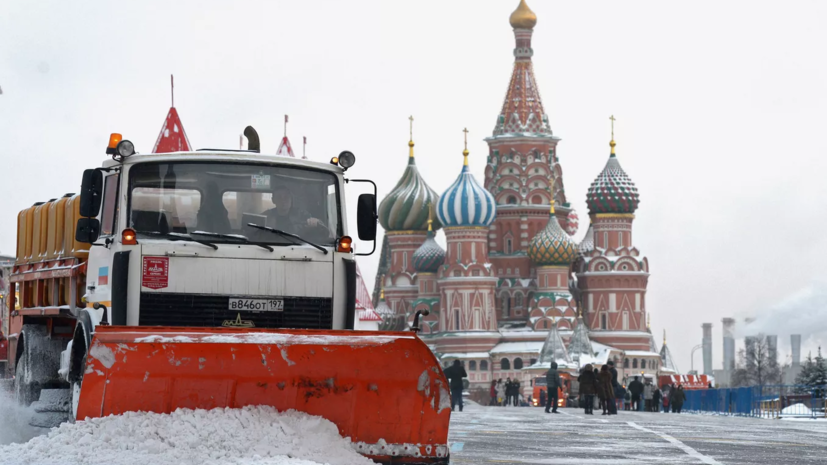 Аналитики заявили о росте продаж лопат и снегоуборщиков в Москве