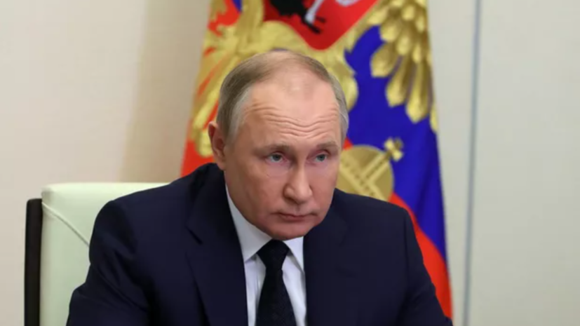 Путин поручил включить в учебные программы материалы о геноциде народов СССР