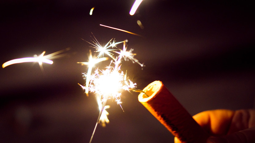 Юрист Моисеев напомнил жителям Москвы о штрафах за запуск фейерверков в новогоднюю ночь