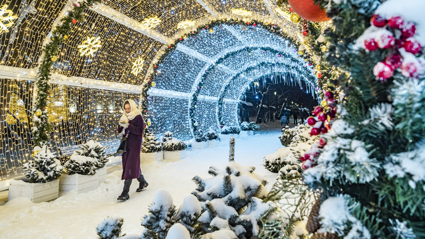 Исследование показало, что каждый седьмой россиянин не намерен тратить новогоднюю премию