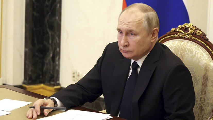 «В целях защиты национальных интересов»: Путин подписал указ об ответных мерах на введённый Западом потолок цен на нефть