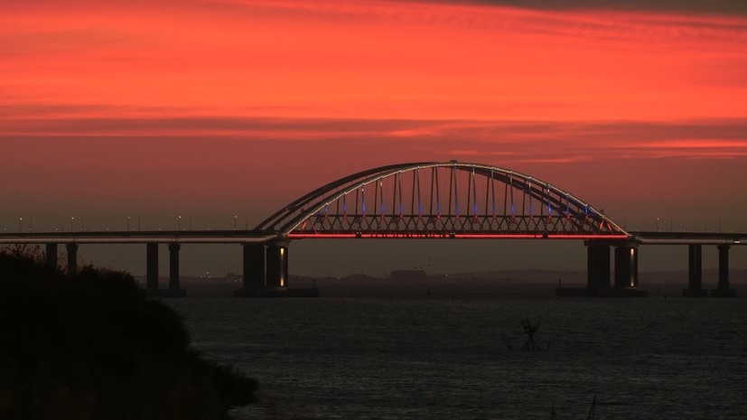 Минкурортов Крыма: досмотры на Крымском мосту перед Новым годом ускорят