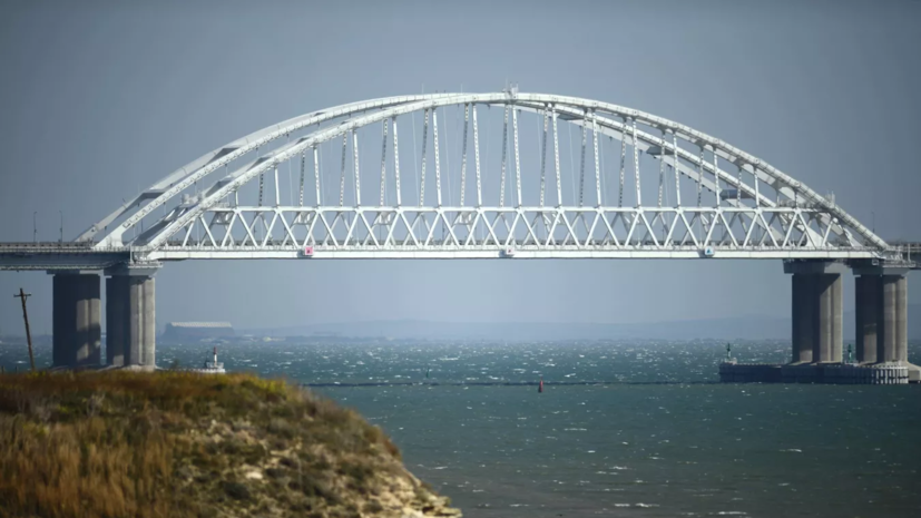 Движение грузовиков по Крымскому мосту планируют возобновить весной
