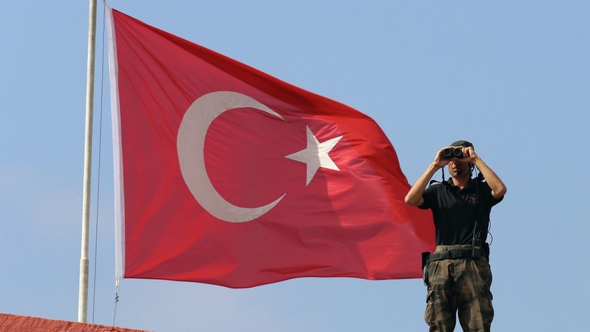 Глава Минобороны Турции Акар: Анкара уважает территориальную целостность Сирии