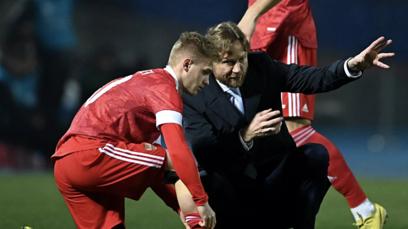 Сборная России по футболу поздравила болельщиков с наступающим Новым годом