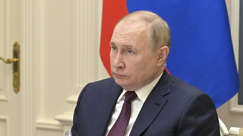 Путин выразил соболезнования по поводу смерти Пеле