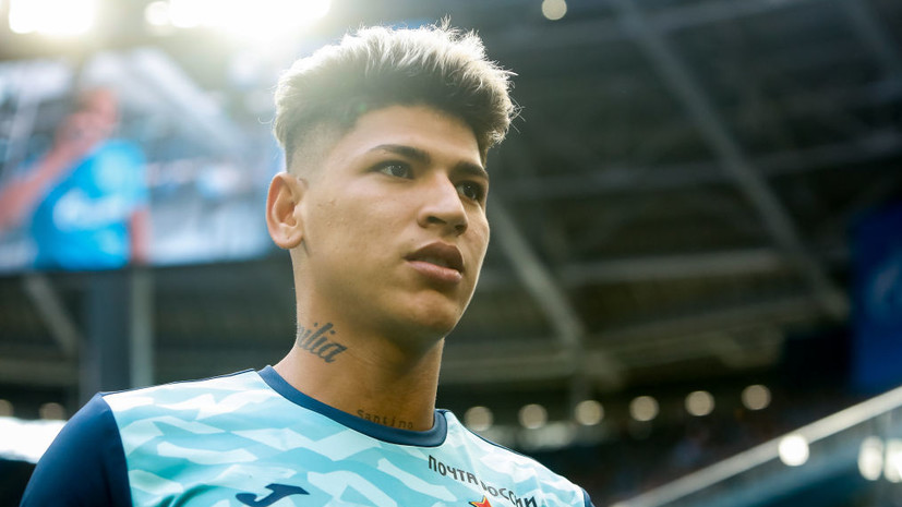 Агент полузащитника ЦСКА Карраскаля опроверг наличие предложений по аренде игрока