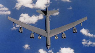 Американский стратегический бомбардировщик B-52H Stratofortress