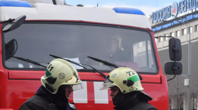 Спасатели потушили пожар на пришвартованном судне в Москве