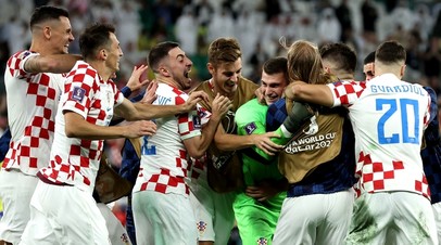 Футболисты сборной Хорватии после победы над Бразилией в четвертьфинале ЧМ-2022