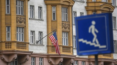 Песков: России и США не до новогодних поздравлений