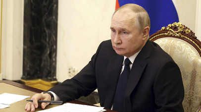 Путин сможет спецрешением разрешать поставки нефти в страны, установившие потолок цен