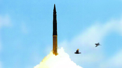 Запуск твердотопливной ракеты РТ-2ПМ
