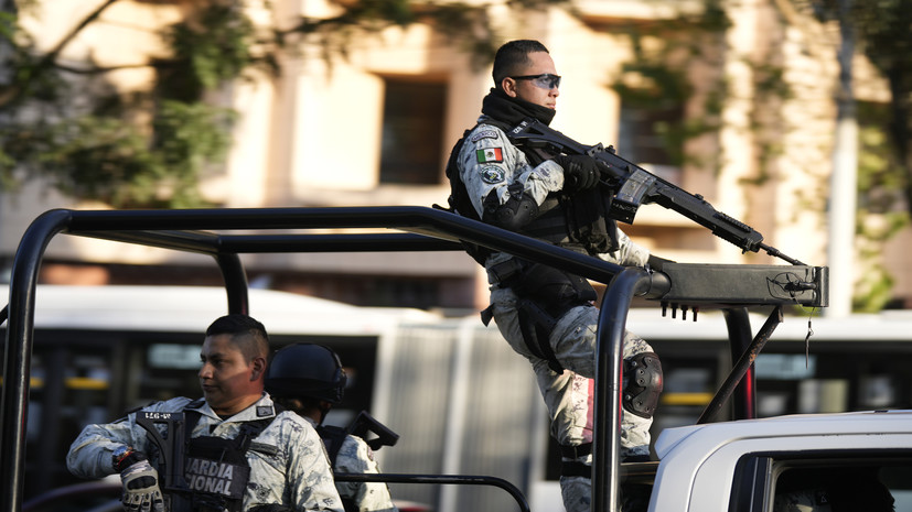 При задержании наркоторговца в Мексике погибли десять полицейских