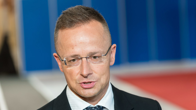 Глава МИД Венгрии поприветствовал объявленное Россией прекращение огня на Рождество